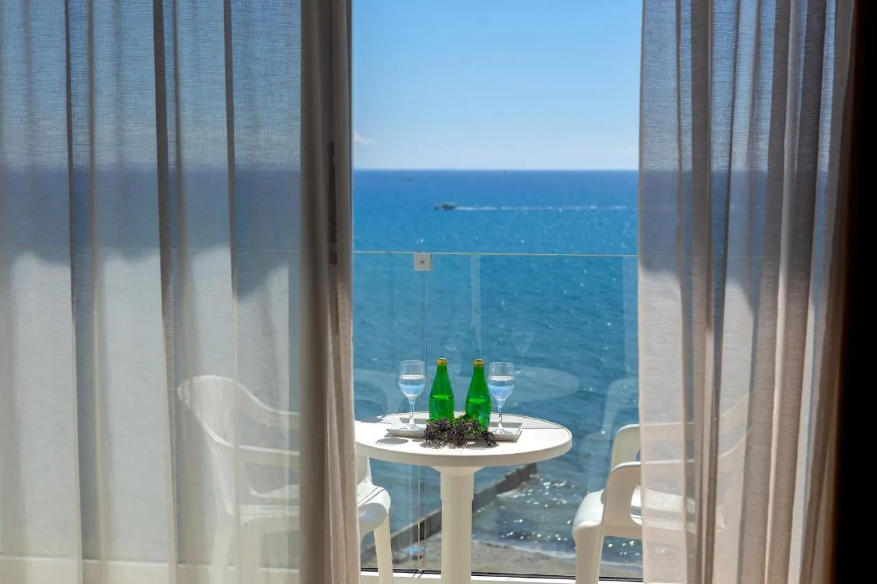 Aparthotel Costantiana Beach Hotel Apartments Larnaca