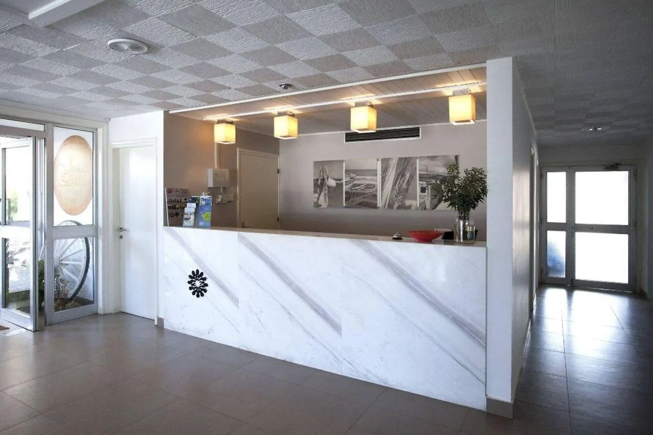 Costantiana Beach Hotel Apartments Larnaca 3*,  Cyprus