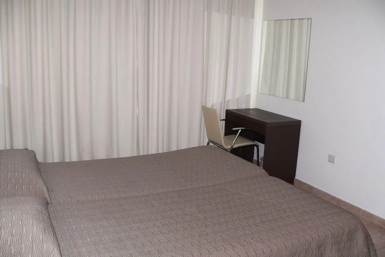 Costantiana Beach Hotel Apartments Larnaca