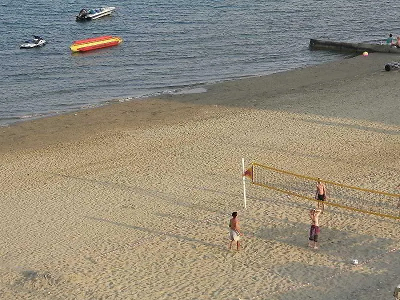 Costantiana Beach Hotel Apartments Larnaca