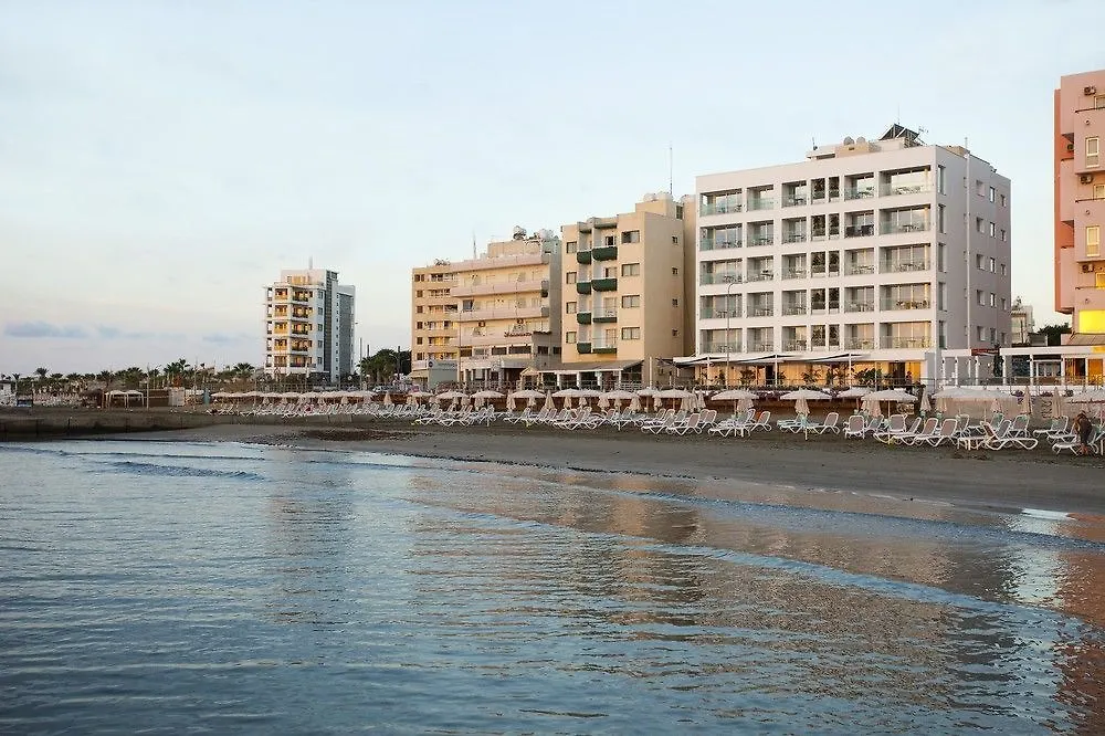Aparthotel Costantiana Beach Hotel Apartments Larnaca