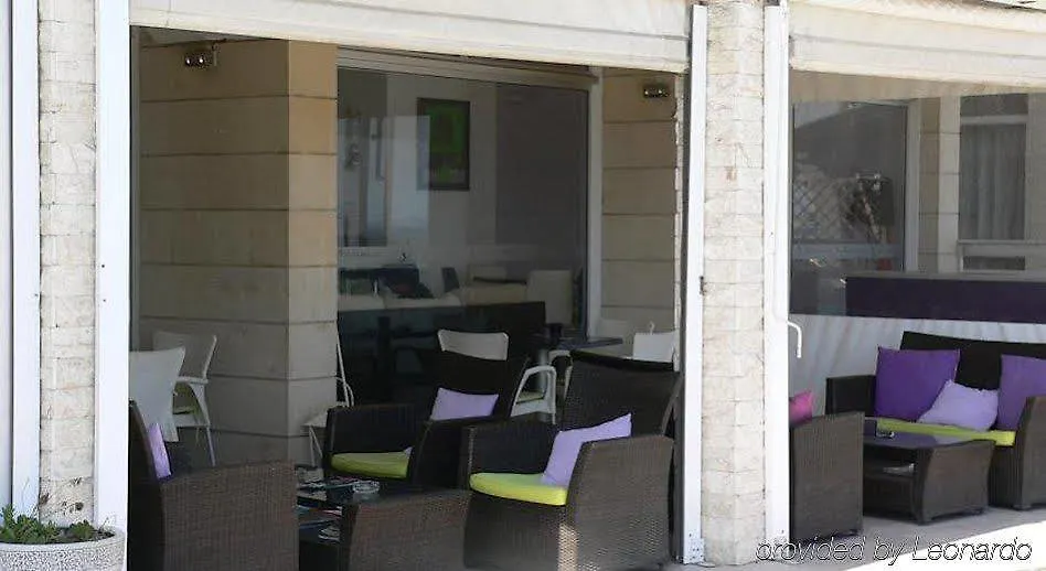 Costantiana Beach Hotel Apartments Larnaca